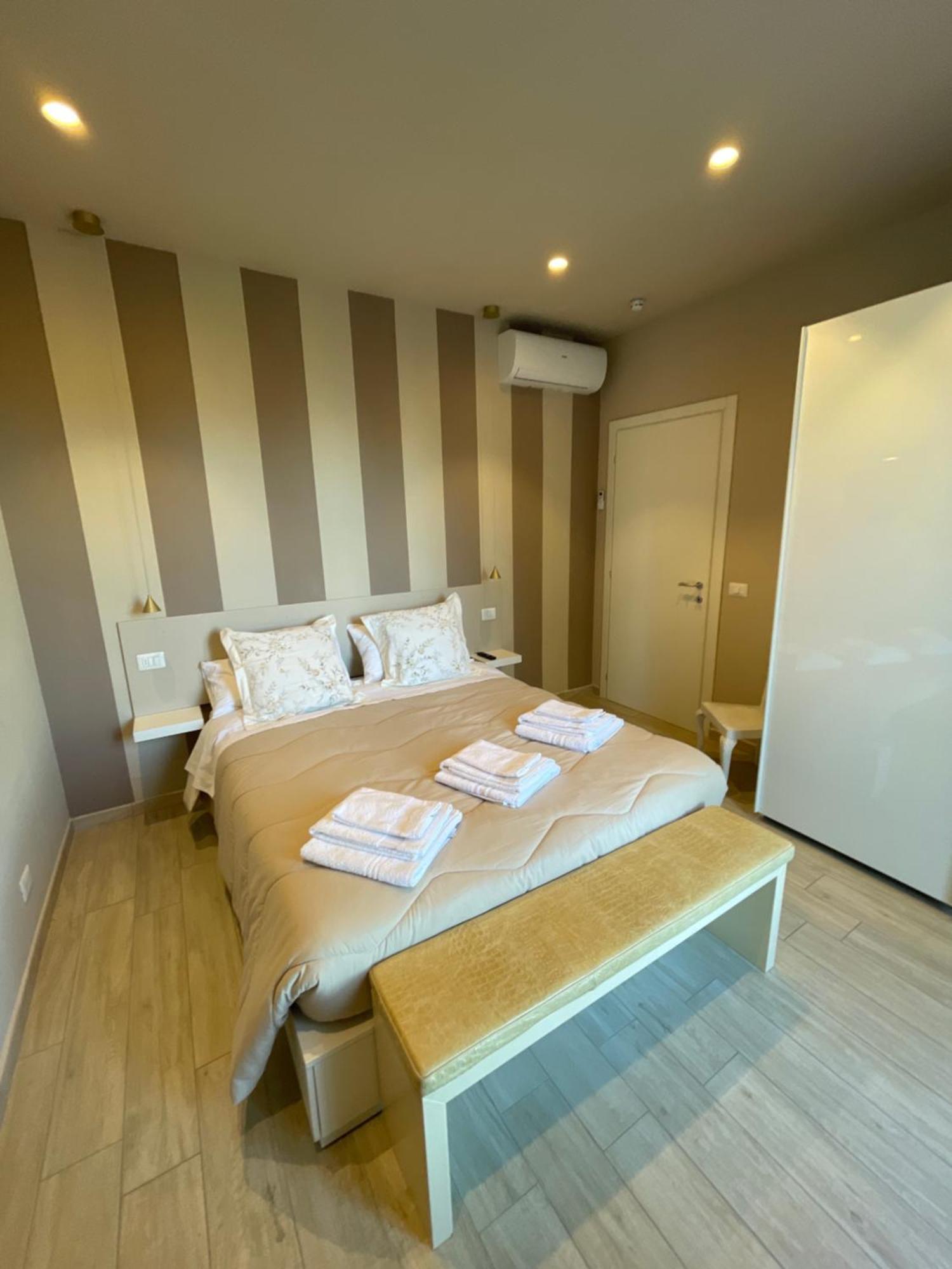 Caprice 2.0 Apartment Peschiera del Garda Luaran gambar